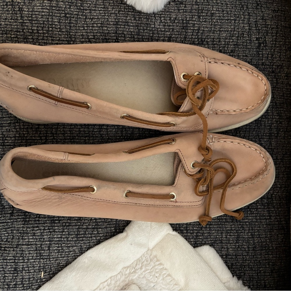 Sperry Women's Light Tan Moccasins